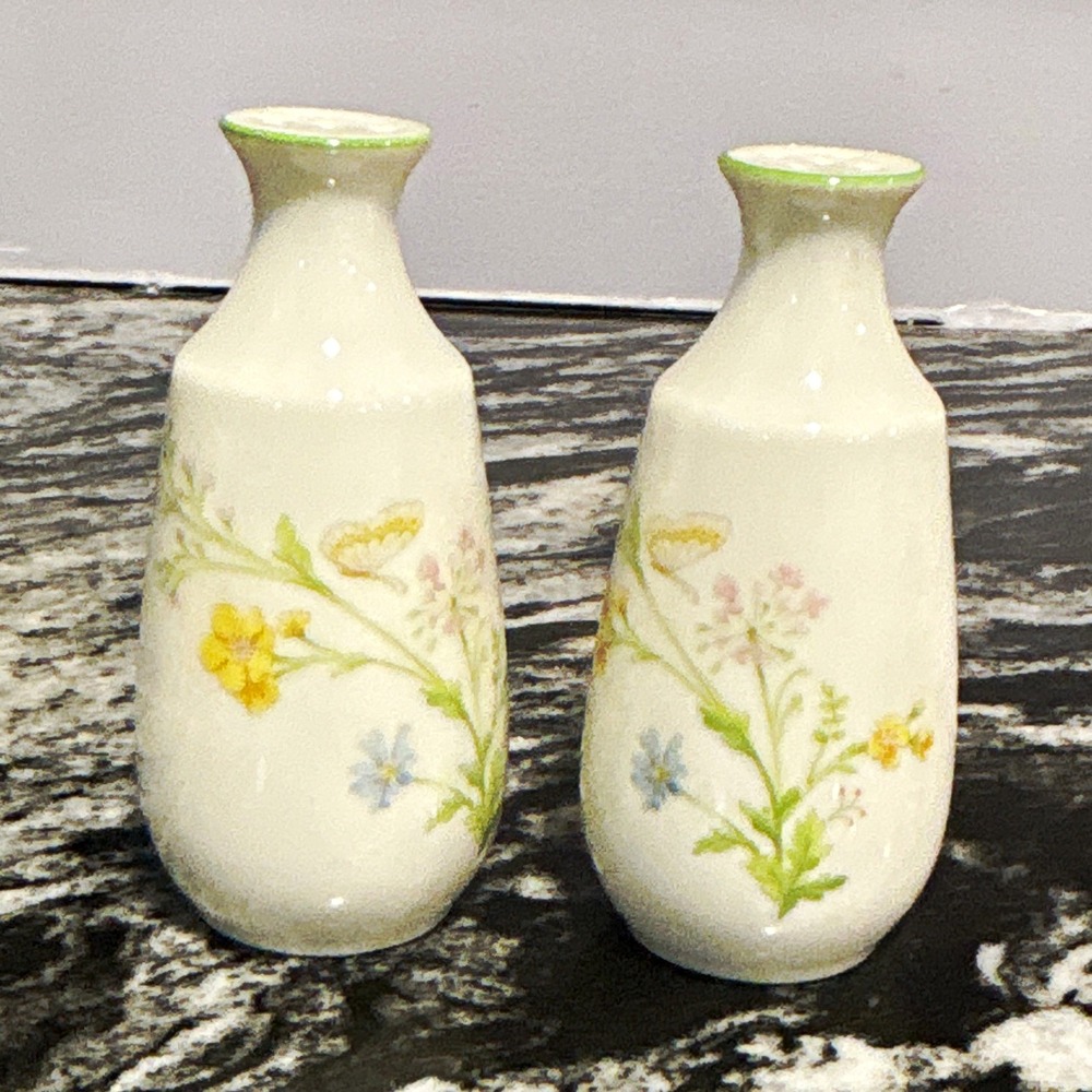 Noritake Floral Porcelain Salt & Pepper Shakers Set of 2 Japan 4in Decorative